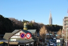 前の写真のサムネイル：原宿駅から